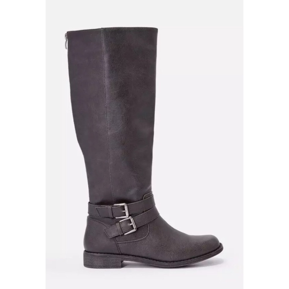 Flaya Flat Boot wide width. Never worn
